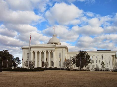 Souvenir Chronicles: MONTGOMERY, ALABAMA: STATE CAPITOL BUILDING