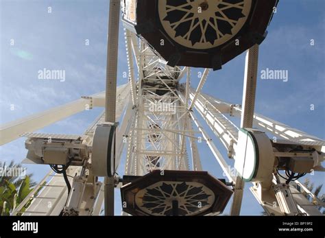 Ferris Wheel at the Irvine Spectrum Shopping Center in Irvine ...