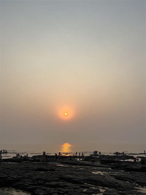 Sunset at bandstand, bandra : r/mumbai