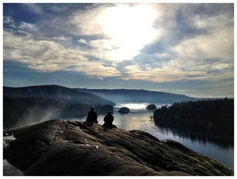 Quarry Rock in Deep Cove near Vancouver. | Beautiful places, Vancouver, Day trips