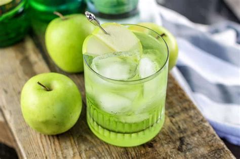 Irish Sour Apple Cocktail Recipe - Park Ranger John