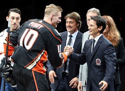 HHOF inductees Paul Kariya, Teemu Selanne enjoy spotlight once more at Honda Center – Daily News