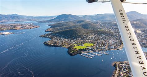 Hobart: 30-Minute Seaplane Scenic Flight | GetYourGuide