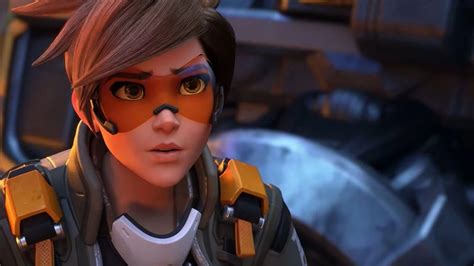 Overwatch 2 Tracer Guide - How to Play and What Combos to Use