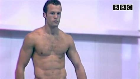 Footage Of Jason Statham Competing In Diving At The 1990 Commonwealth ...