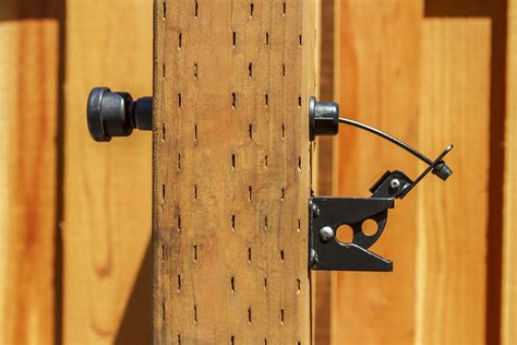 Latch Hardware Fence at Ashley Perez blog