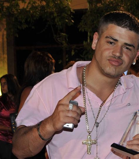 Informacjoni Jemi Ne : Noizy Albanian singer crazy all Albanians With his views