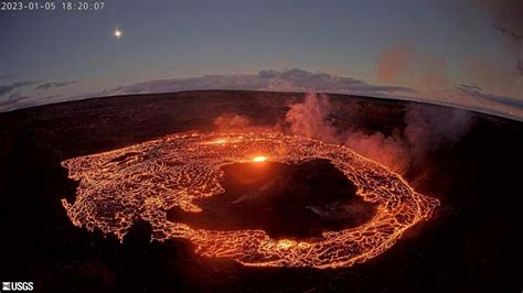 Hawaii’s Kilauea volcano erupts again | Volcanoes News - WireFan - Your ...