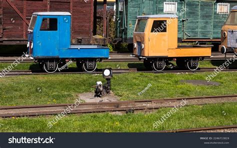 11,202 Narrow Gauge Images, Stock Photos & Vectors | Shutterstock