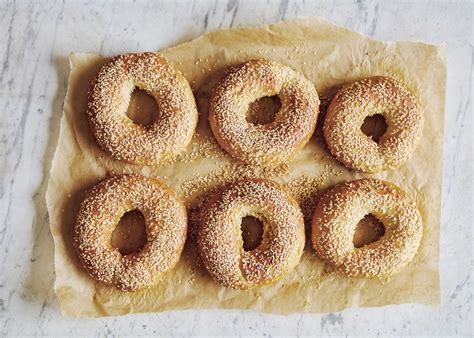 Montréal-style baked bagels recipe