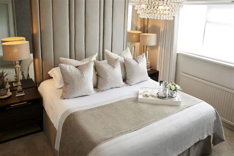 5 WAYS TO ACHIEVE A LUXURY BOUTIQUE HOTEL-STYLE BEDROOM - GIRL ABOUT HOUSE