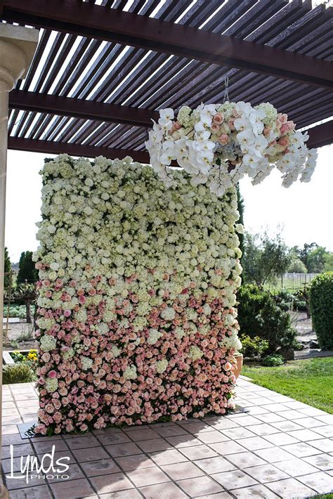 30 Jaw-Dropping Flower Walls Wedding Decor Ideas | Flower wall wedding, Flower wall backdrop ...