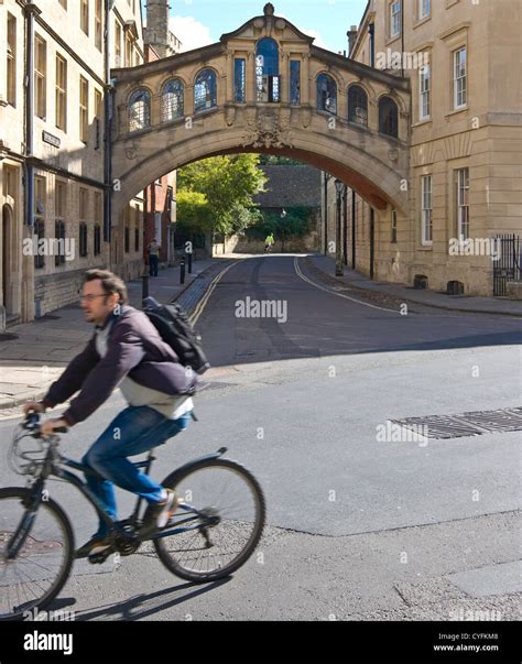 Bridge of Sighs (Hertford Bridge) connecting Hertford College New ...