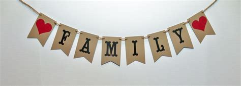 small Family Banner Garland/ Family Photo by BethsBannerBoutique