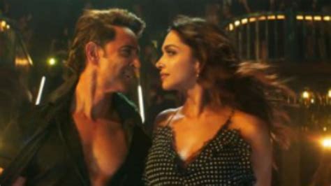 Netizens hail Hrithik Roshan-Deepika Padukone's chemistry in the ...