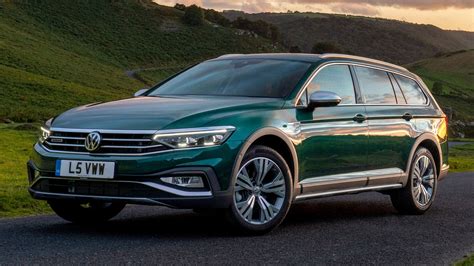 Download Car Green Car Station Wagon Vehicle Volkswagen Passat Alltrack ...