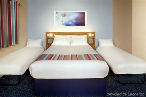 TRAVELODGE GLASGOW PAISLEY ROAD | ⋆⋆⋆ | UNITED KINGDOM | SEASON DEALS FROM £61