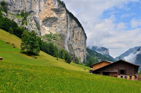 The Staubbach Falls, Switzerland. | Mr. Guide