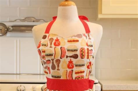 Foodista | Vintage Barbecue Apron