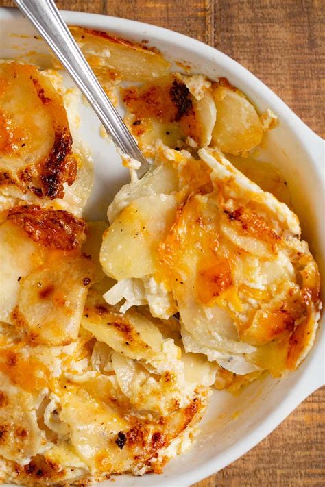 Easy Cheesy Garlic Scalloped Potatoes Recipe - Dinner, then Dessert