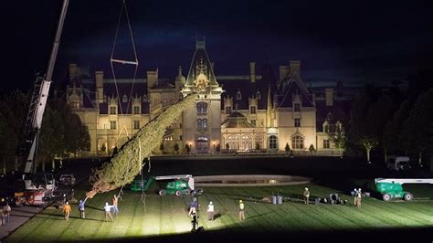 Christmas season comes to the Biltmore Estate