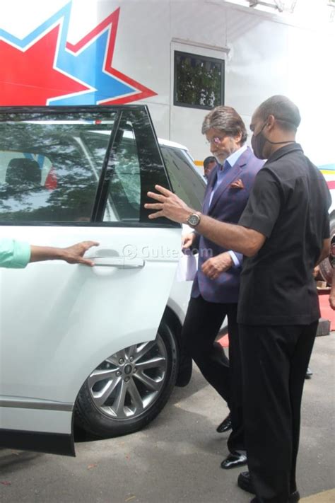 Amitabh Bachchan Spotted In A Formal Look On The Sets Of 'Goodbye'