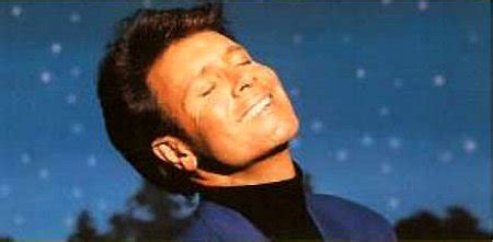 Cliff Richard: Saviour's Day – e – BAZNĪCA