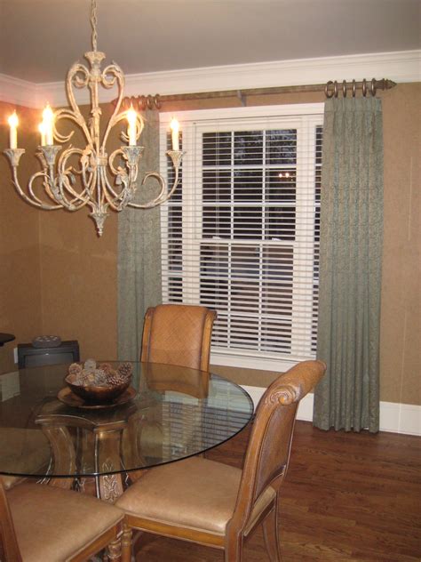 Dining Room Photos | Julia's Custom Windows & Renovations