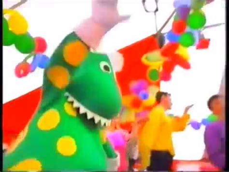 The Wiggles Movie 1997 - D.O.R.O.T.H.Y. (My Favourite Dinosaur) - YouTube