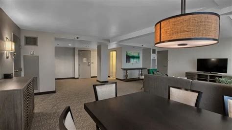 Doubletree At The Entrance Universal Orlando vacation deals - Lowest Prices, Promotions, Reviews ...