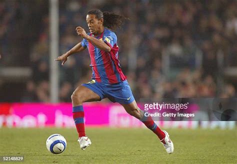 774 Ronaldinho Barcelona 2005 Stock Photos, High-Res Pictures, and ...