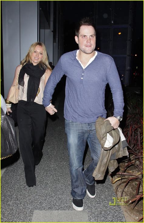 Hilary Duff & Mike Comrie - Hilary Duff & Mike Comrie Photo (22855456 ...