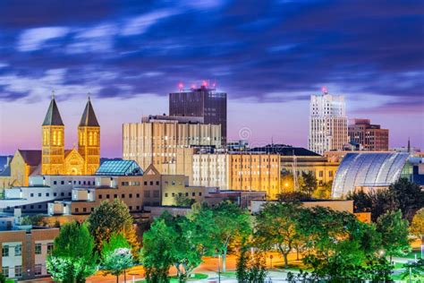 Akron, Ohio, USA Town Skyline Editorial Stock Image - Image of modern, ohio: 156566259