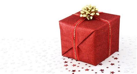 Why Do We Give Gifts at Christmas? | The Fact Site