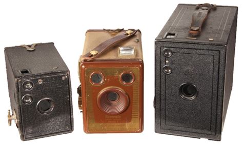 Three Kodak box cameras, production year 1911. 1914. 1955/1957 - Catawiki