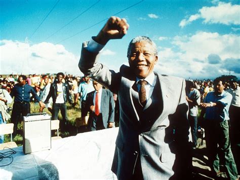 Nelson Mandela was elected president, may 1994 : OldSchoolCool