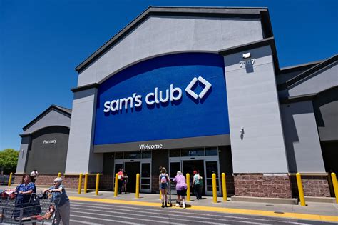 Get a 1-year Sam's Club membership for $25 with this deal