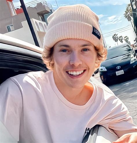 Tanner Fox – Wiki, Age, Girlfriend, Height, Net Worth, Family ...