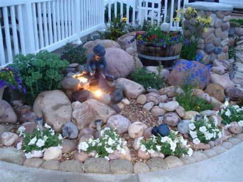 31 DIY Awesome Garden Ideas with Pots And Rocks | Gardenoid