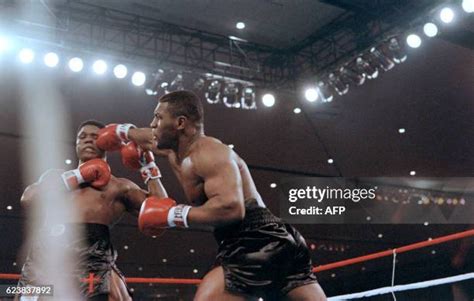 15 Mike Tyson Is Youngest Heavyweight Champion Stock Photos, High-Res ...