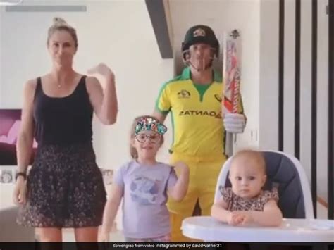 David Warner, Wearing Full Australian Gear, Puts On A Show With Family ...