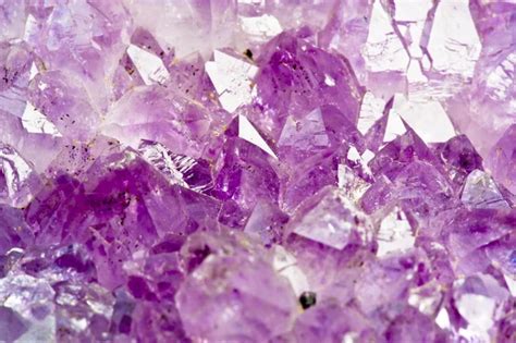 Amethyst geode — Stock Photo © antonprado #3991303