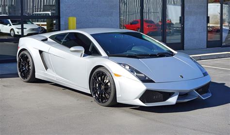 Lamborghini Gallardo Specs, Price, Photos & Review