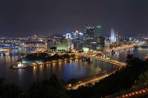 Nightlife in Pittsburgh: Best Bars, Clubs, & More