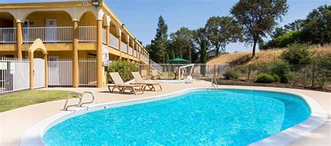 Hotel in Ukiah California | Roadside Hotel in Ukiah | Super8 Ukiah CA