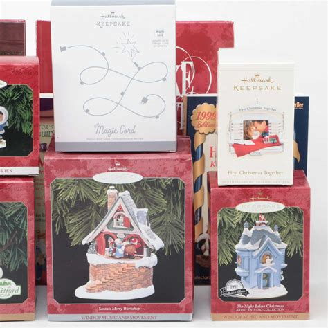 Hallmark Keepsake Ornaments and Pins | EBTH