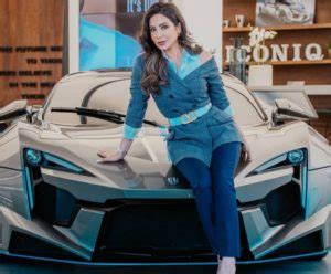 Lojain Omran Biography, TV Host, Wiki, Net Worth, Childhood, Age, Kids