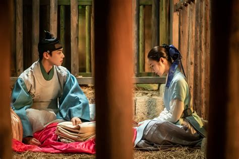 K-Drama Review: "Rookie Historian Goo Hae Ryung" Glides To Endearing ...