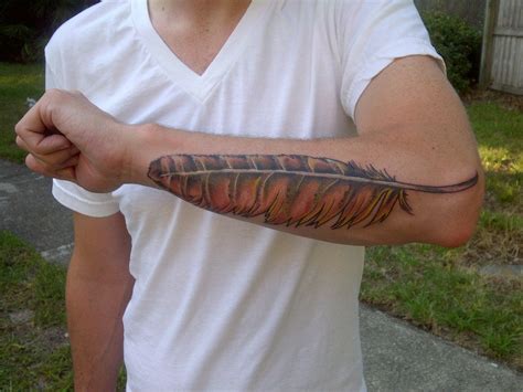 Feather Tattoos - Meaning, Ideas & Tattoo Designs - Tattoo Me Now