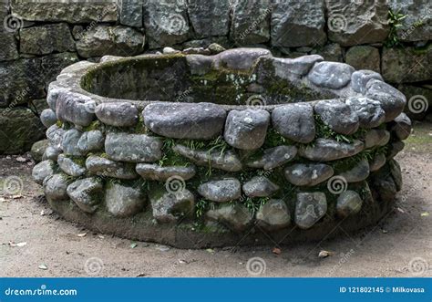 A Stone Well in the Osaka Castle. Stock Image - Image of history, circular: 121802145